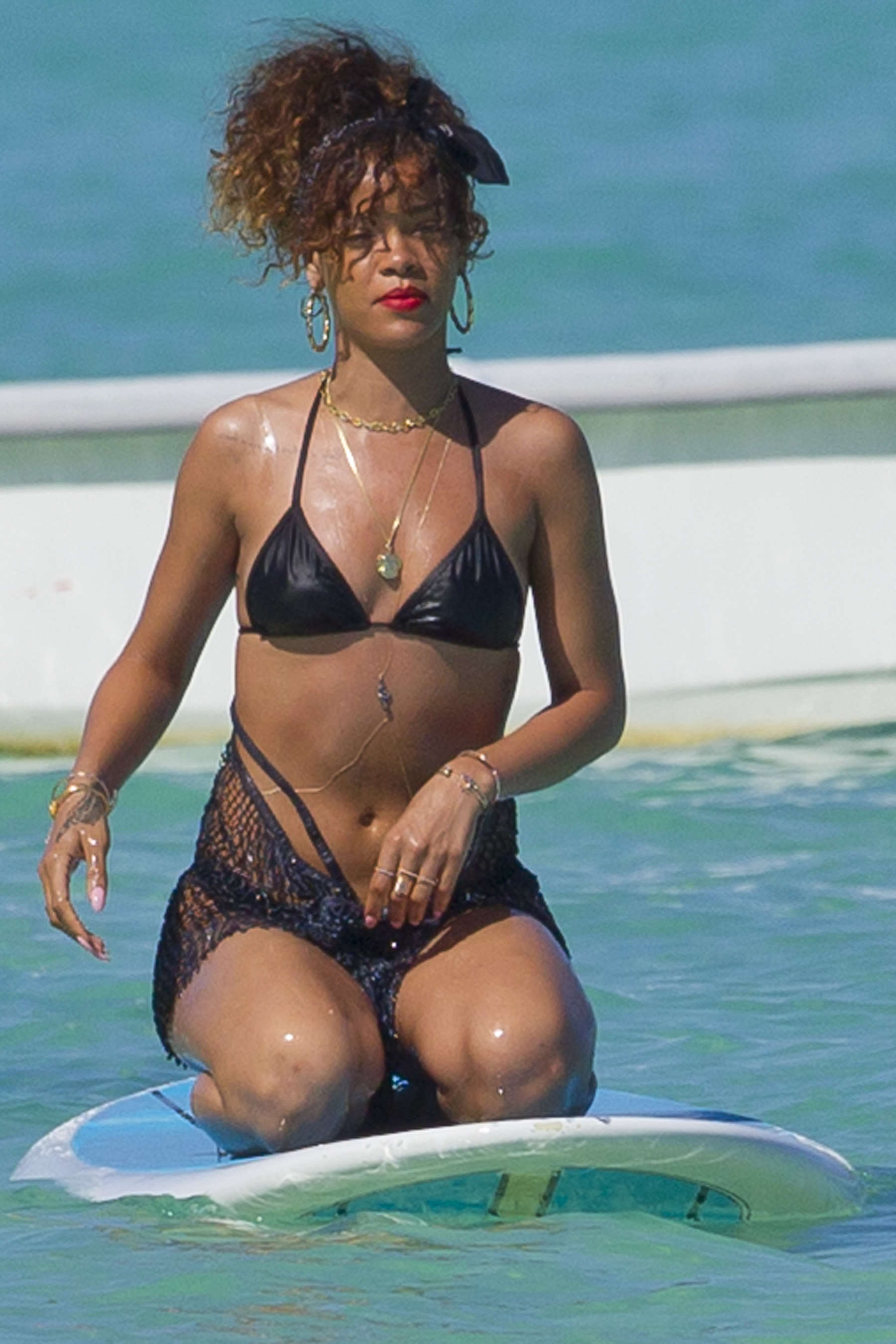 bikini Rihanna thong