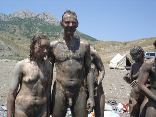 mud bath naked Girl