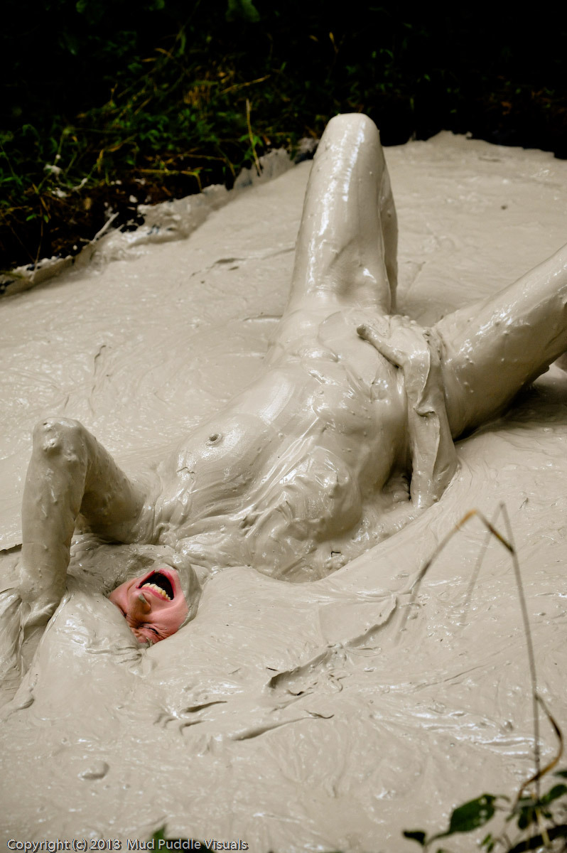 mud bath naked Girl. 