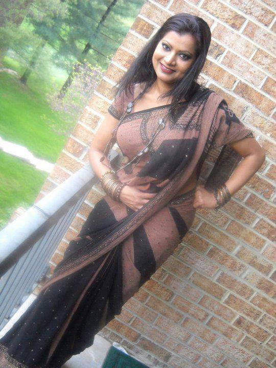 aunty mature desi busty nude figure