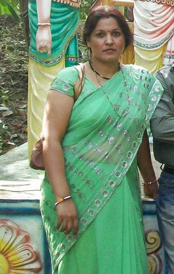 aunty mature desi busty nude figure