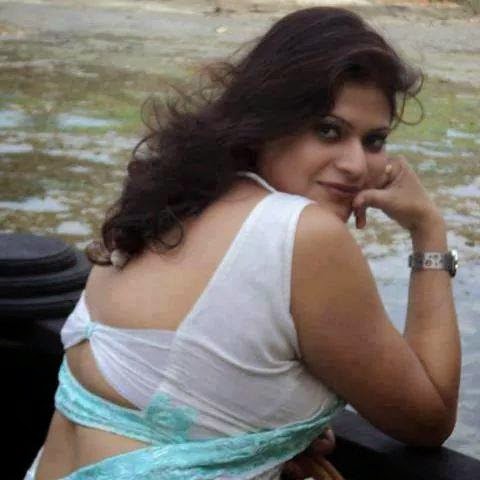 lady nude mature Indian